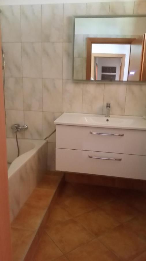 Ferienwohnung Bettina Berg im Drautal Ngoại thất bức ảnh